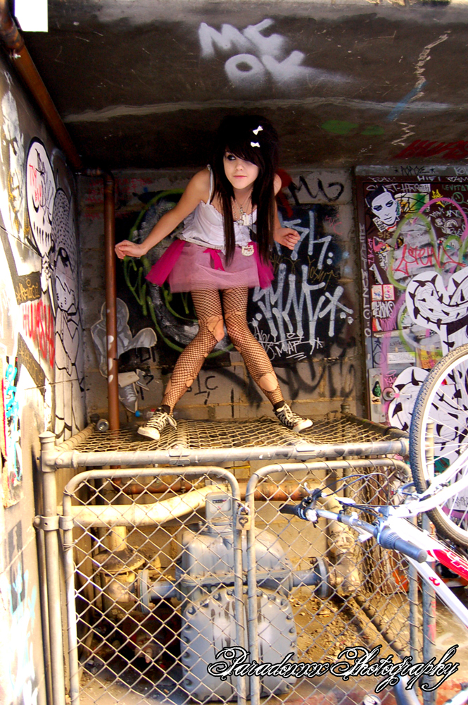 graffiti_queen_IV_by_paradoxphotography.jpg