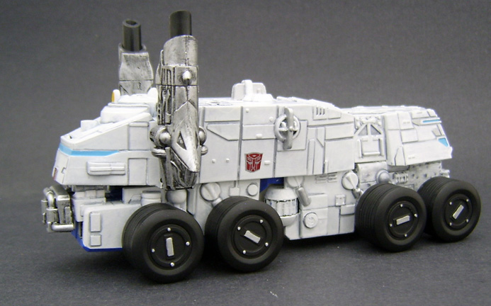 Ultra_Magnus_Carrier_1_by_Jin_Saotome.jpg