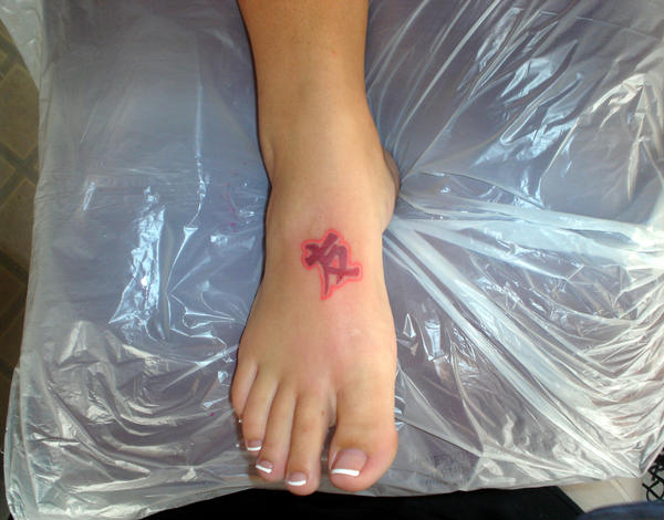 foot tattoos