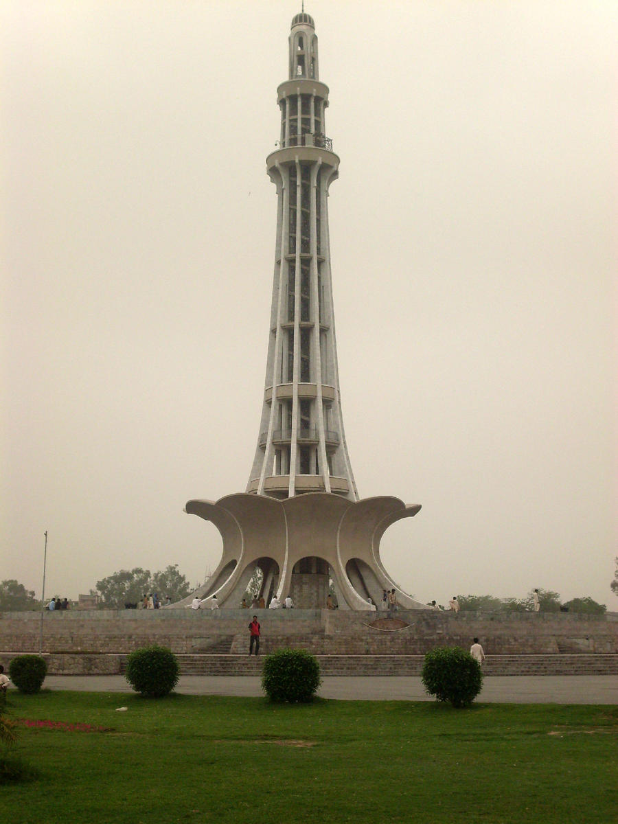 Minar E Pakistan by AIdeRose on DeviantArt
