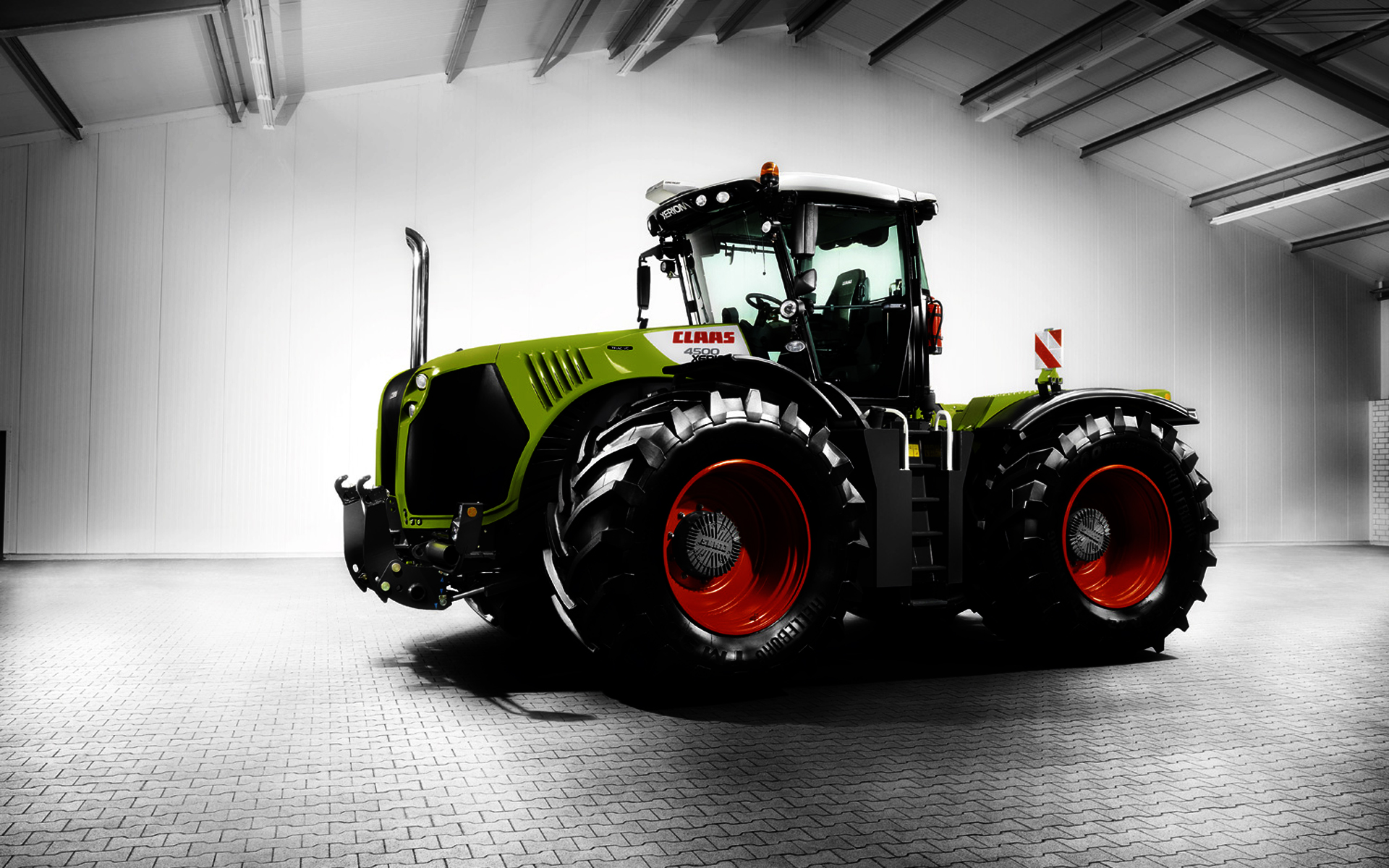 claas_xerion_4500_by_nosf3r-d46vswk