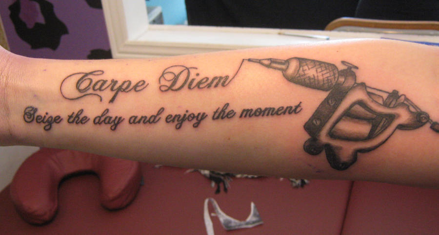 Carpe Diem Tattoo machine by