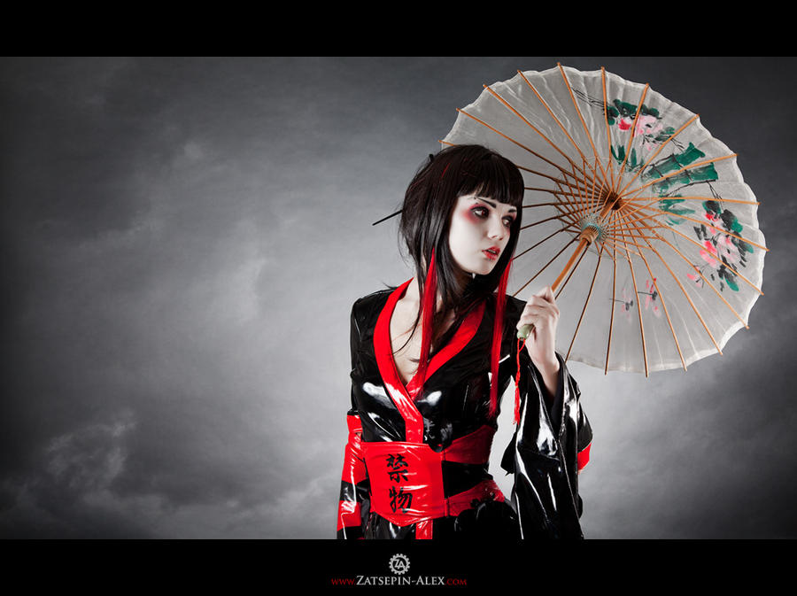 Gothic Divine Magazine: Oriental Goth - a modern version of Geisha