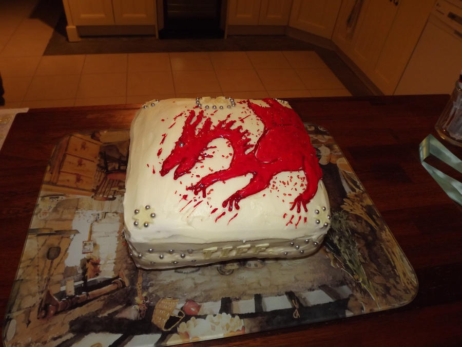 dragon_age_16th_cake_by_fallenblaze-d53rxpo.jpg