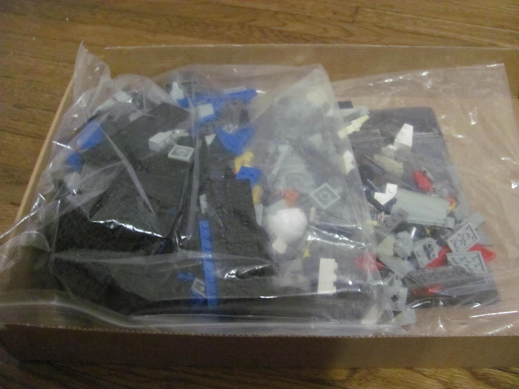 lego_tie_fighter_and_y_wing_parts_in_bags_by_zeldatheswordsman-d6zn21h.jpg