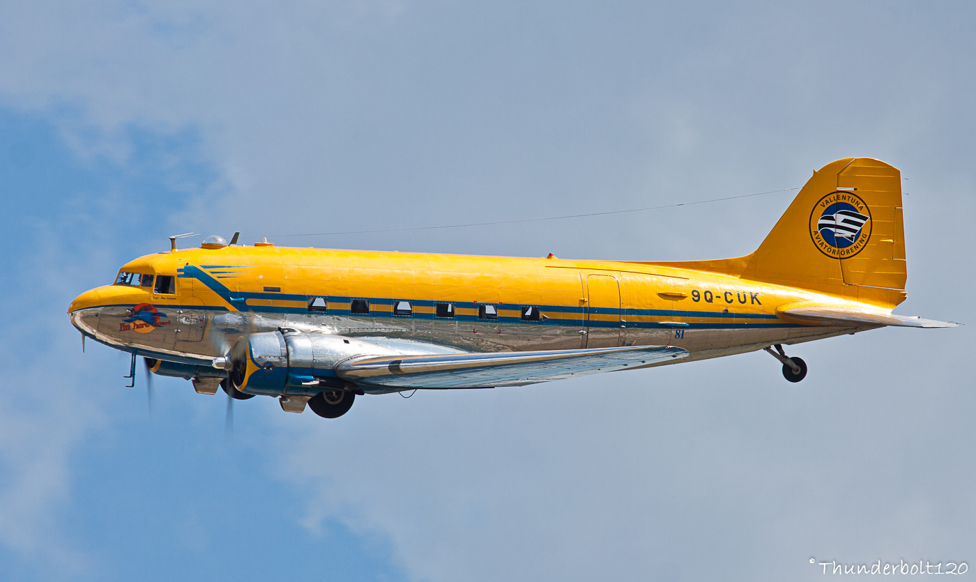 Douglas C-47B Skytrain (DC-3) 9Q-CUK